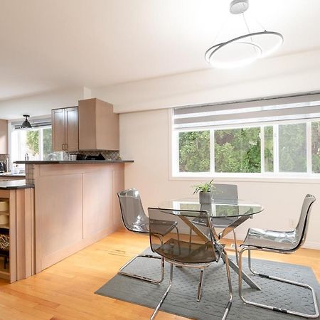 Spacious & Modern By The Beach White Rock Bagian luar foto