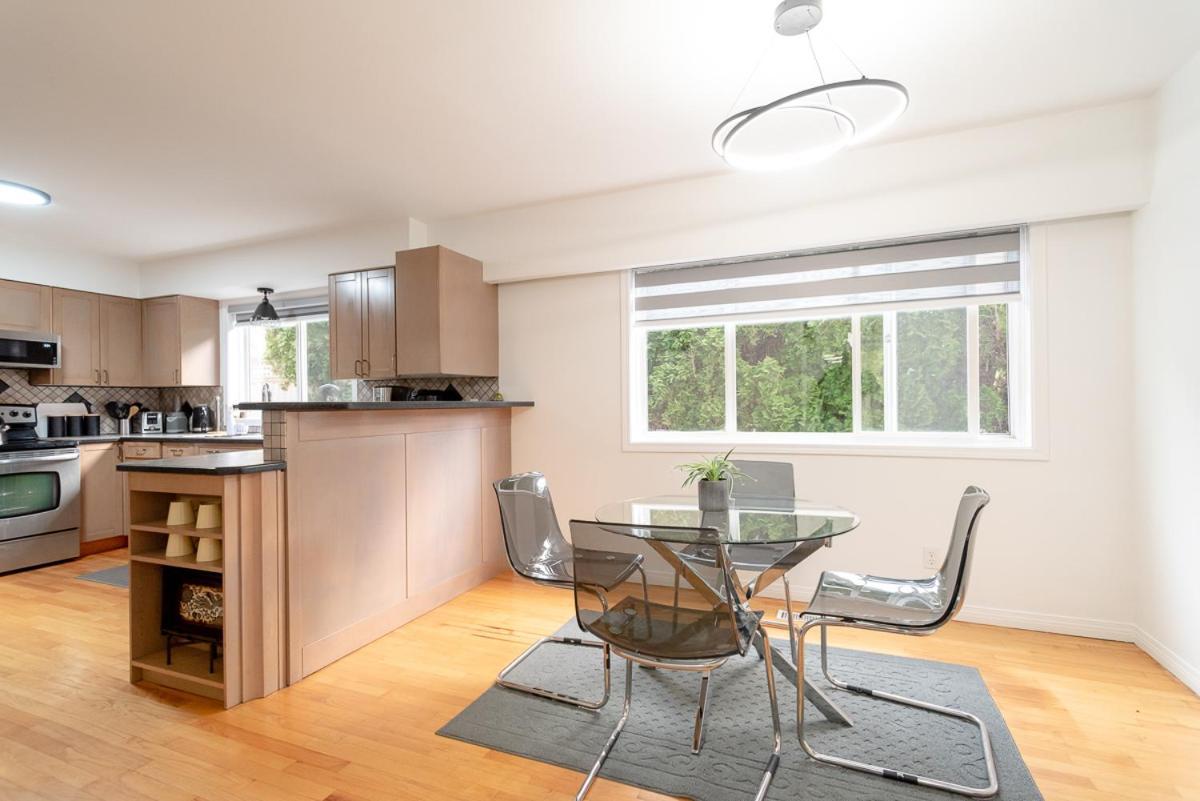 Spacious & Modern By The Beach White Rock Bagian luar foto