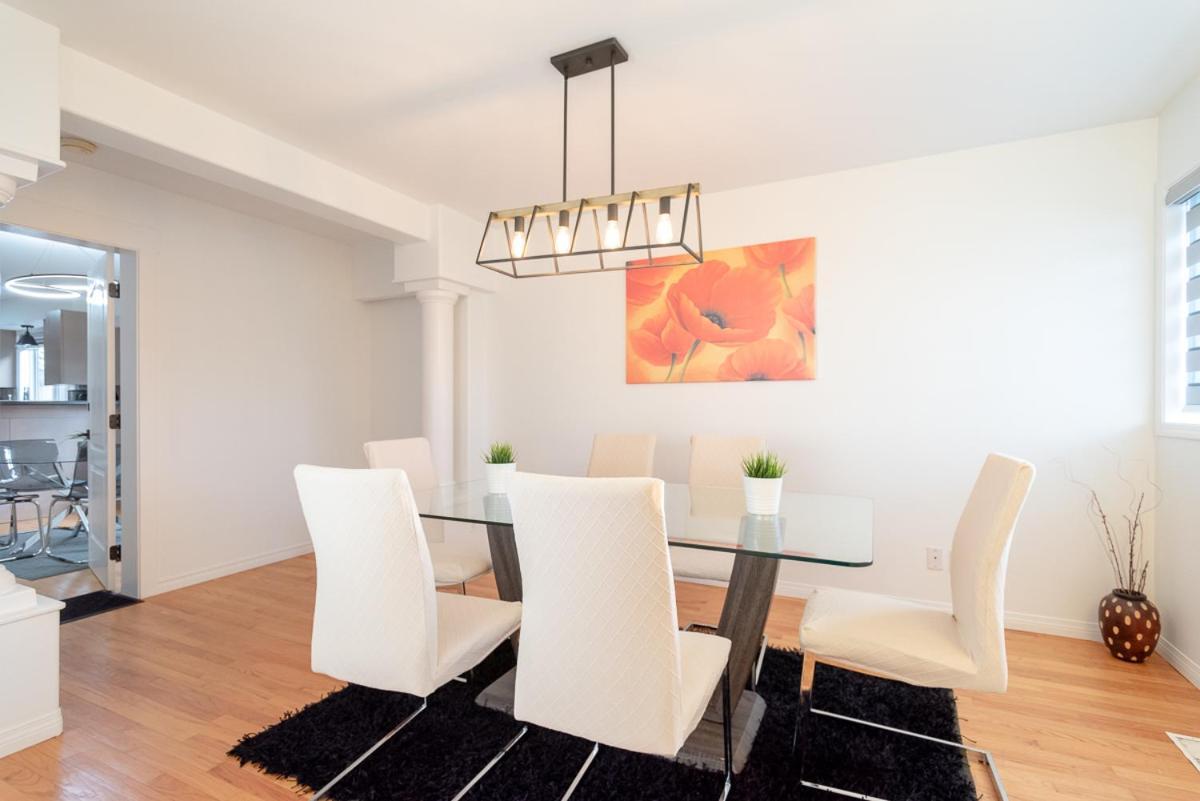 Spacious & Modern By The Beach White Rock Bagian luar foto