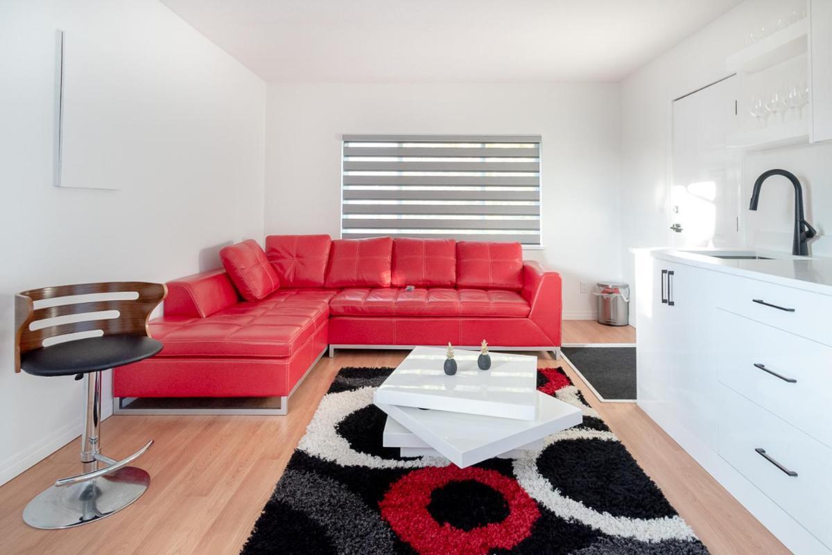 Spacious & Modern By The Beach White Rock Bagian luar foto
